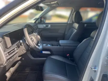 HYUNDAI SANTA FE Hybrid 1.6 Turbo 6-AT 4WD Intro