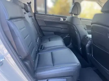 HYUNDAI SANTA FE Hybrid 1.6 Turbo 6-AT 4WD Intro