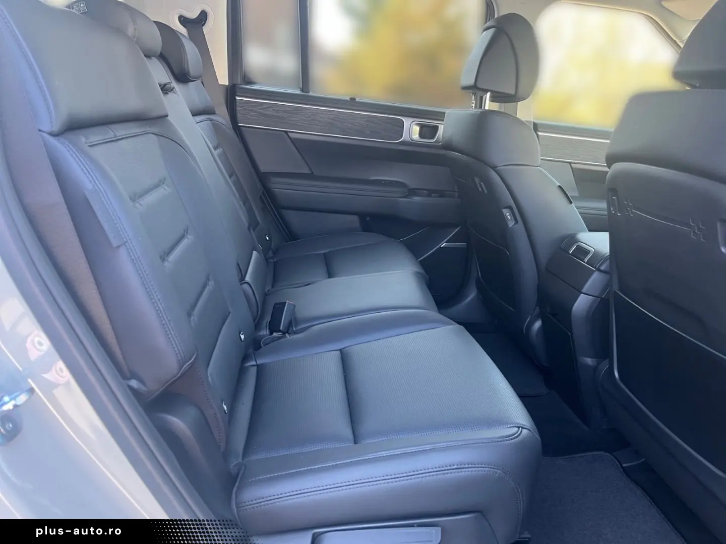 HYUNDAI SANTA FE Hybrid 1.6 Turbo 6-AT 4WD Intro