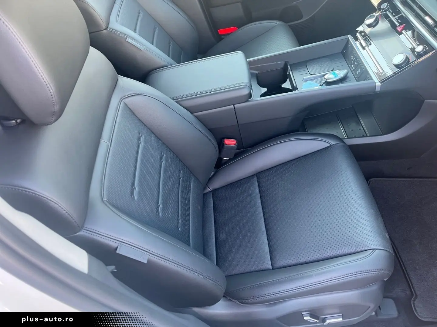 HYUNDAI SANTA FE Hybrid 1.6 Turbo 6-AT 4WD Intro