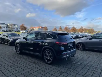 MERCEDES-BENZ GLA 200 4MATIC AMG