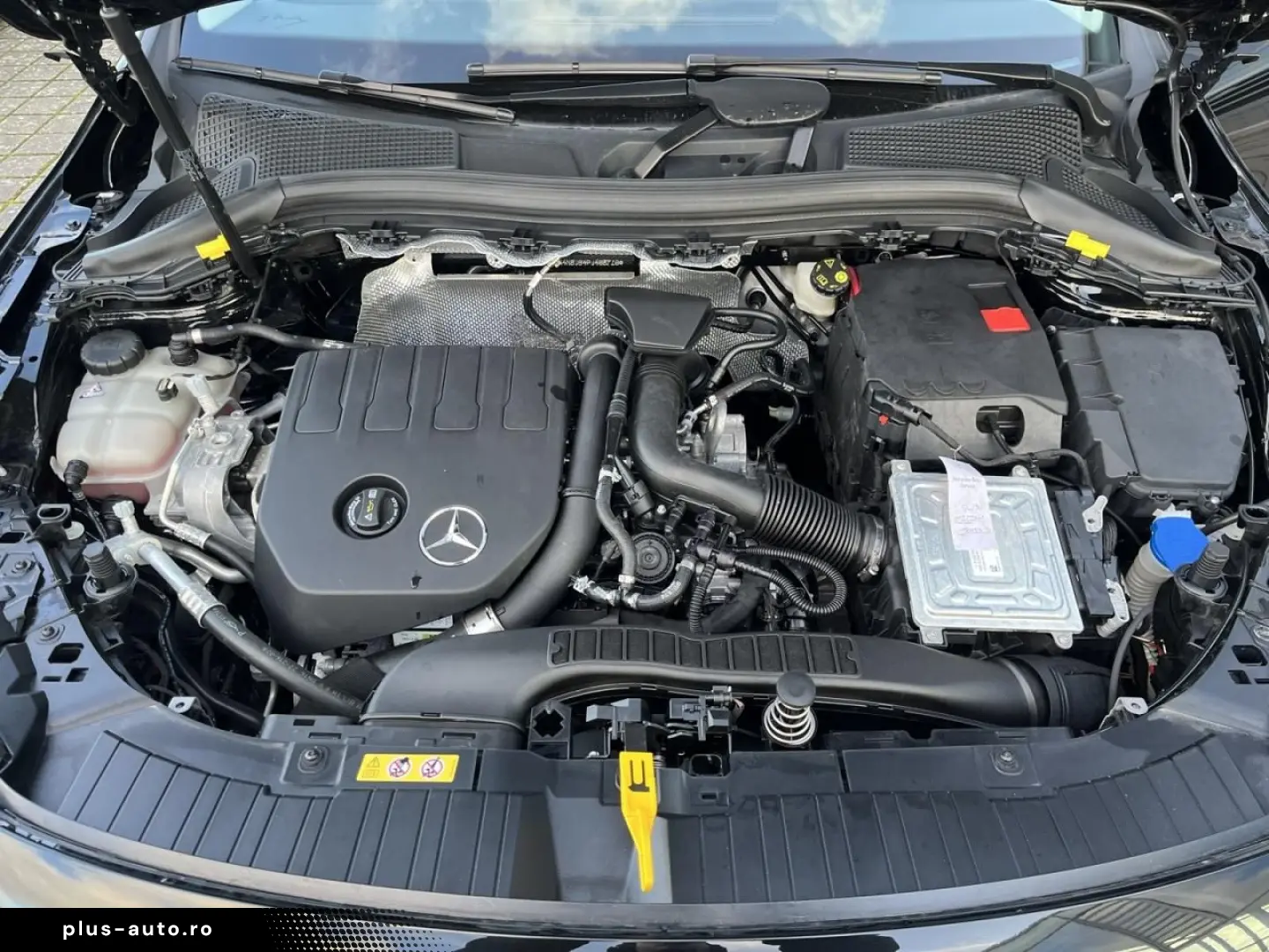 MERCEDES-BENZ GLA 200 4MATIC AMG