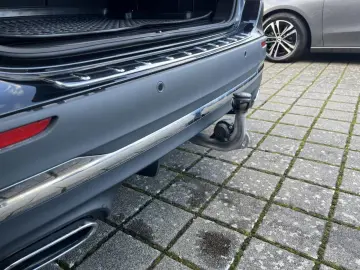 MERCEDES-BENZ GLA 200 4MATIC AMG