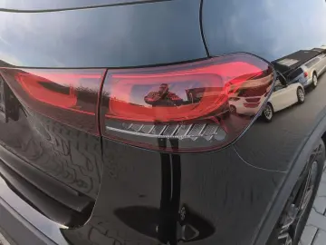 MERCEDES-BENZ GLA 220 d 4Matic