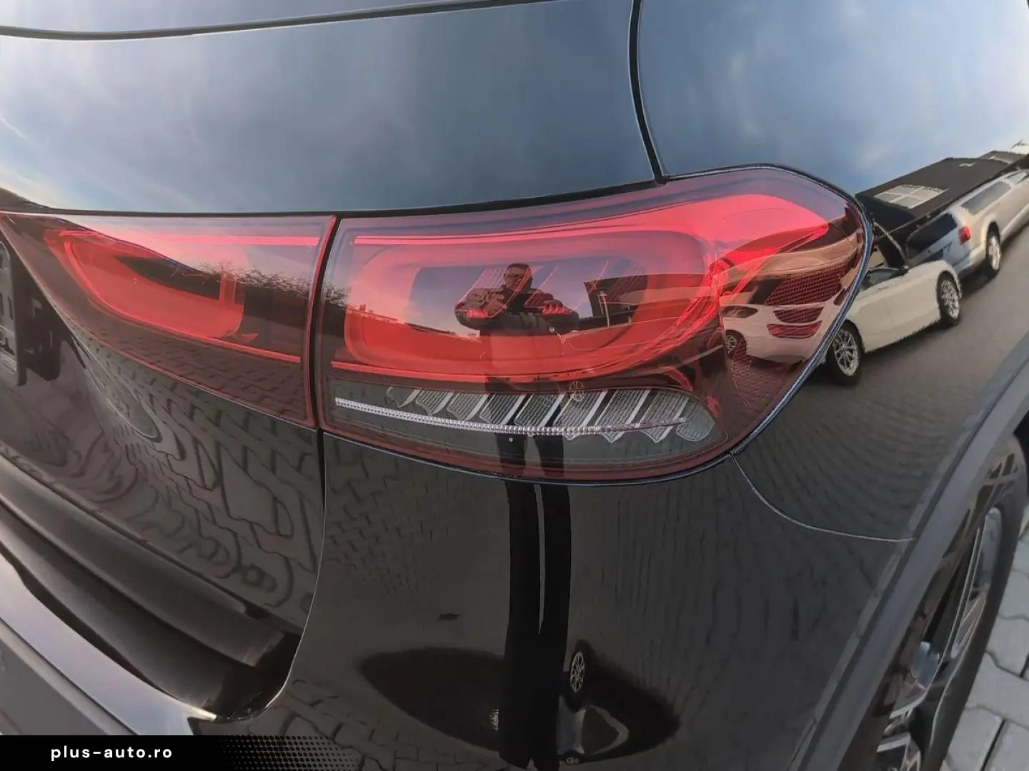 MERCEDES-BENZ GLA 220 d 4Matic