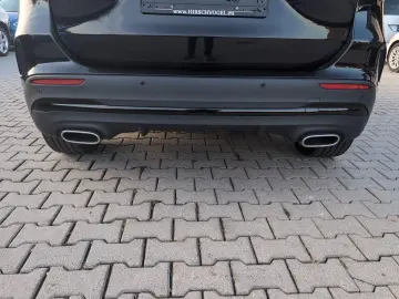 MERCEDES-BENZ GLA 220 d 4Matic