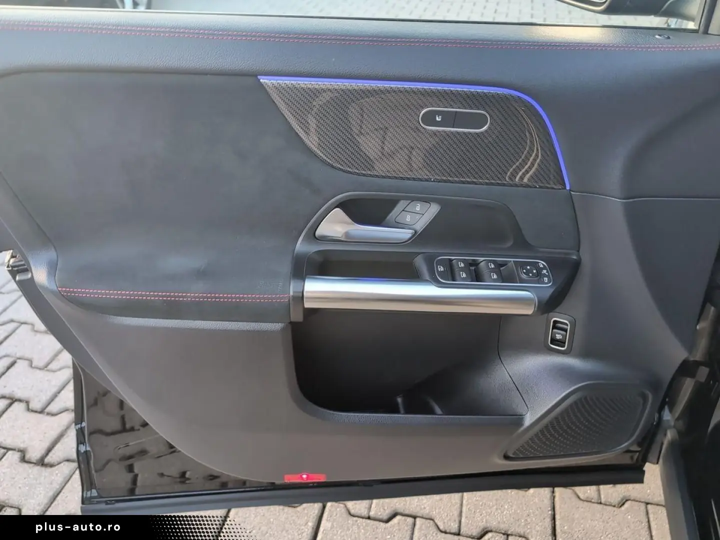 MERCEDES-BENZ GLA 220 d 4Matic