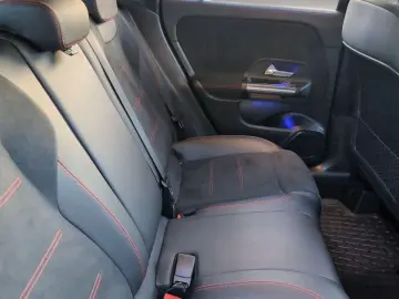 MERCEDES-BENZ GLA 220 d 4Matic