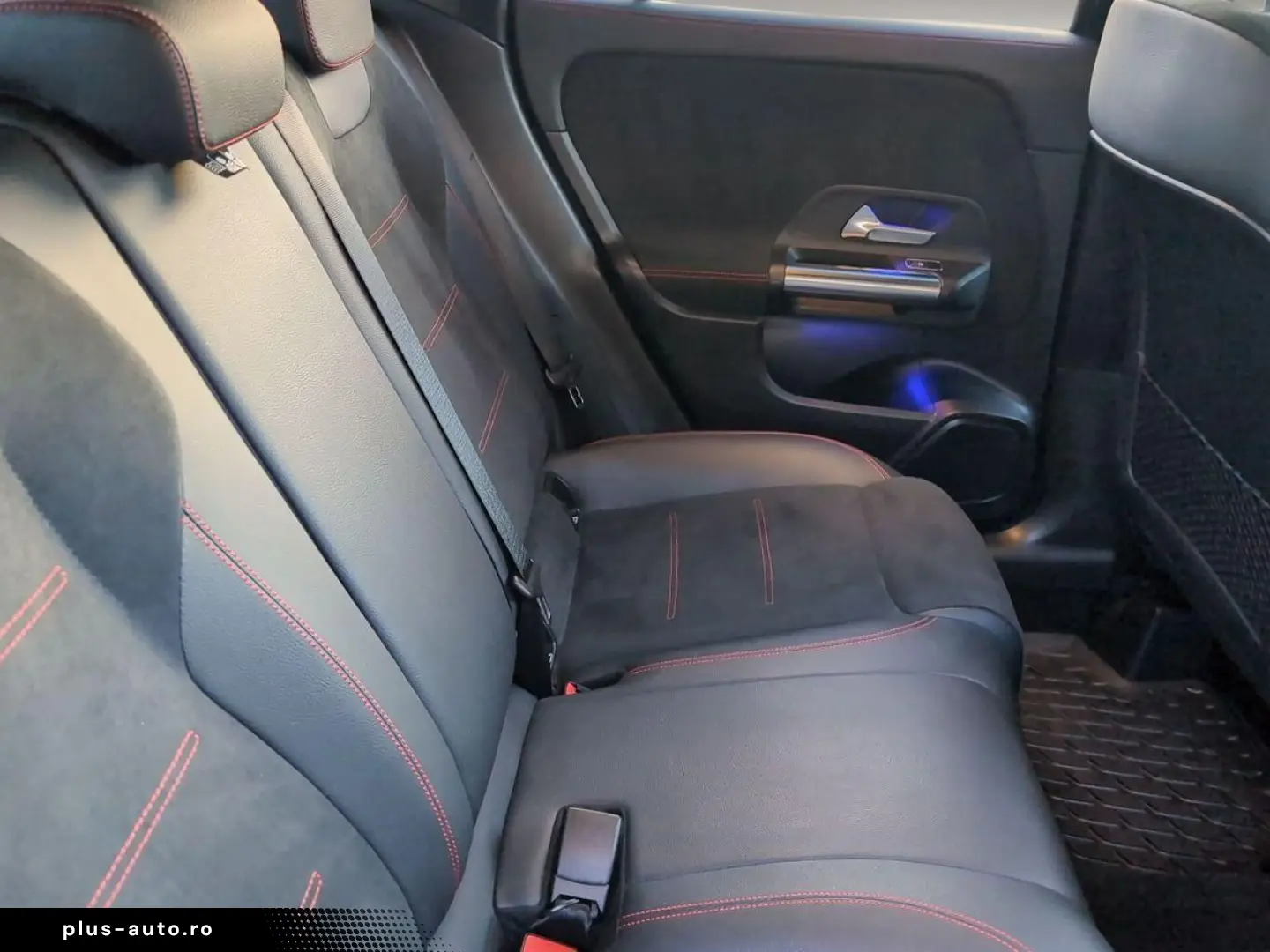 MERCEDES-BENZ GLA 220 d 4Matic