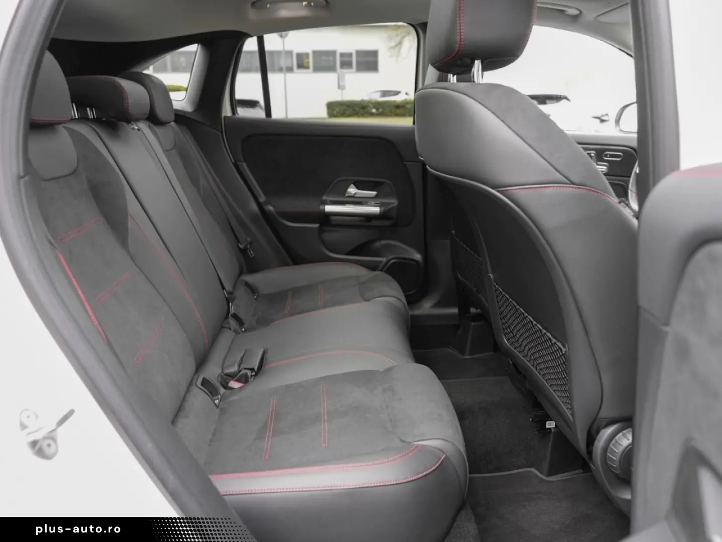 MERCEDES-BENZ GLA 250 4M AMG