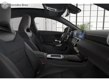 MERCEDES-BENZ CLA 200 d Coupé AMG MBUX 360  Pano M-LED Distr