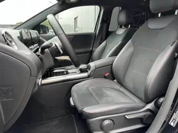 MERCEDES-BENZ GLA 220d 4Matic AMG-Line