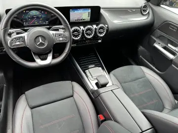 MERCEDES-BENZ GLA 220d 4Matic AMG-Line