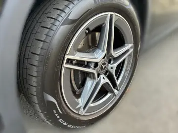 MERCEDES-BENZ GLA 200 4M AMG