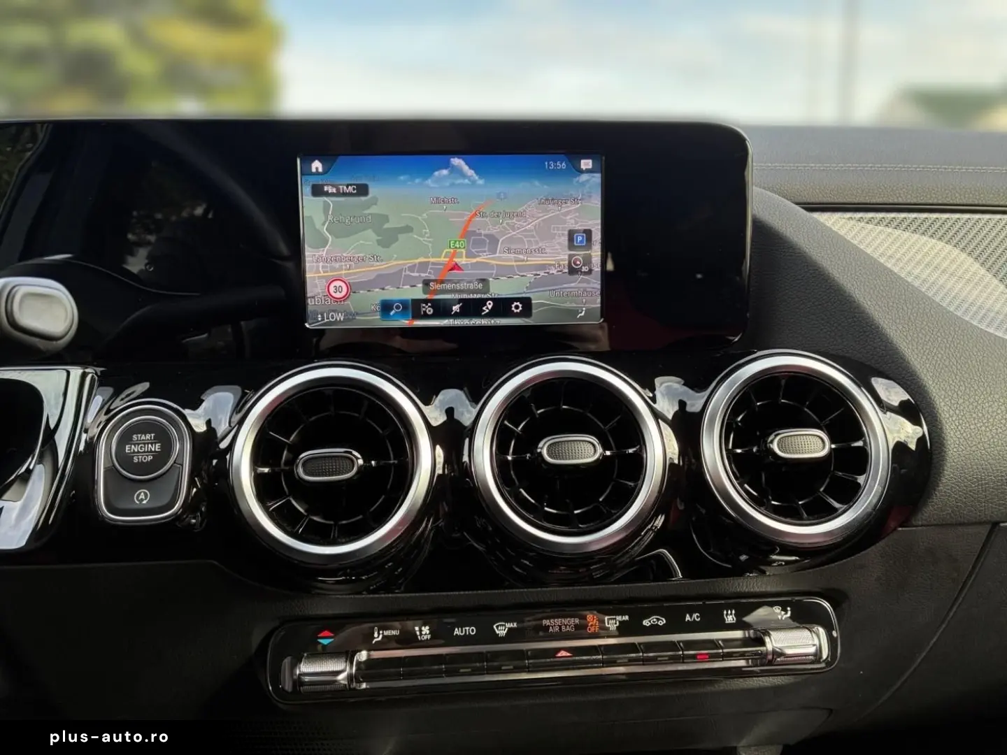 MERCEDES-BENZ GLA 200 4M AMG