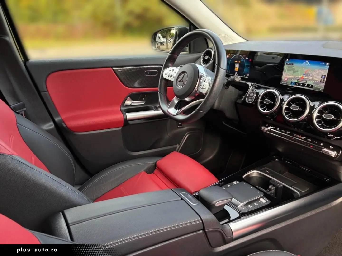 MERCEDES-BENZ GLA 200 4M AMG