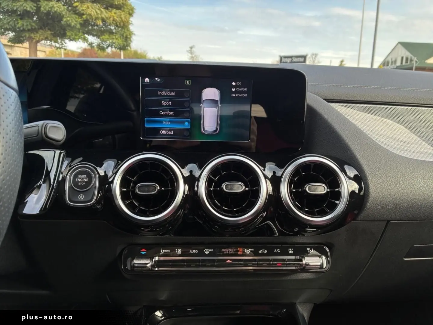 MERCEDES-BENZ GLA 200 4M AMG