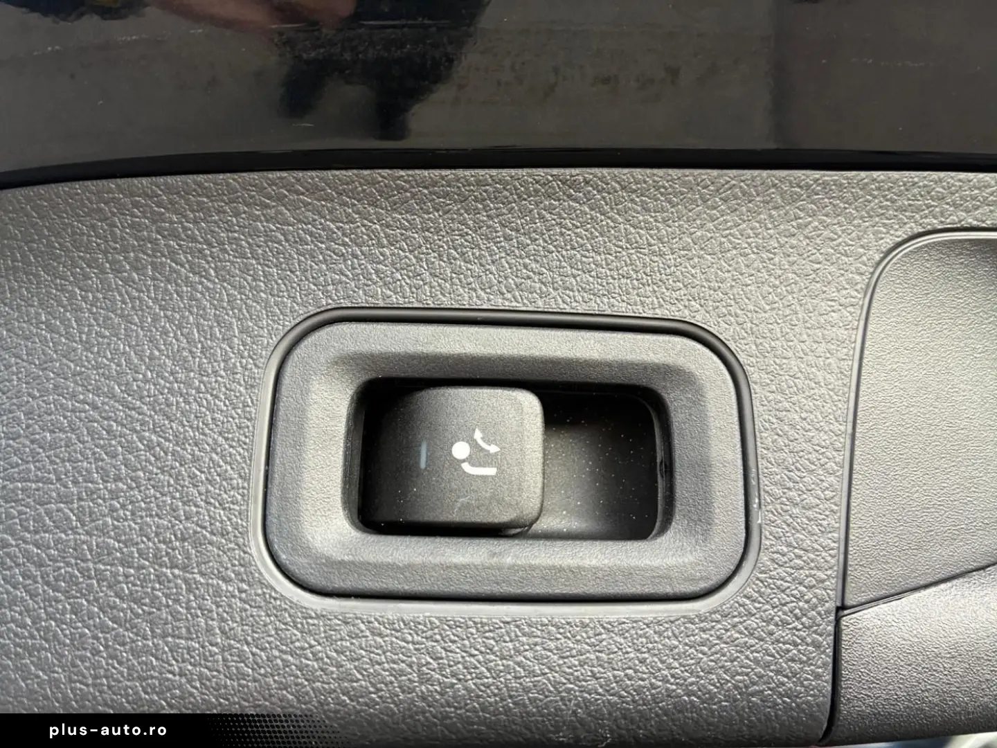 MERCEDES-BENZ GLA 200 4M AMG