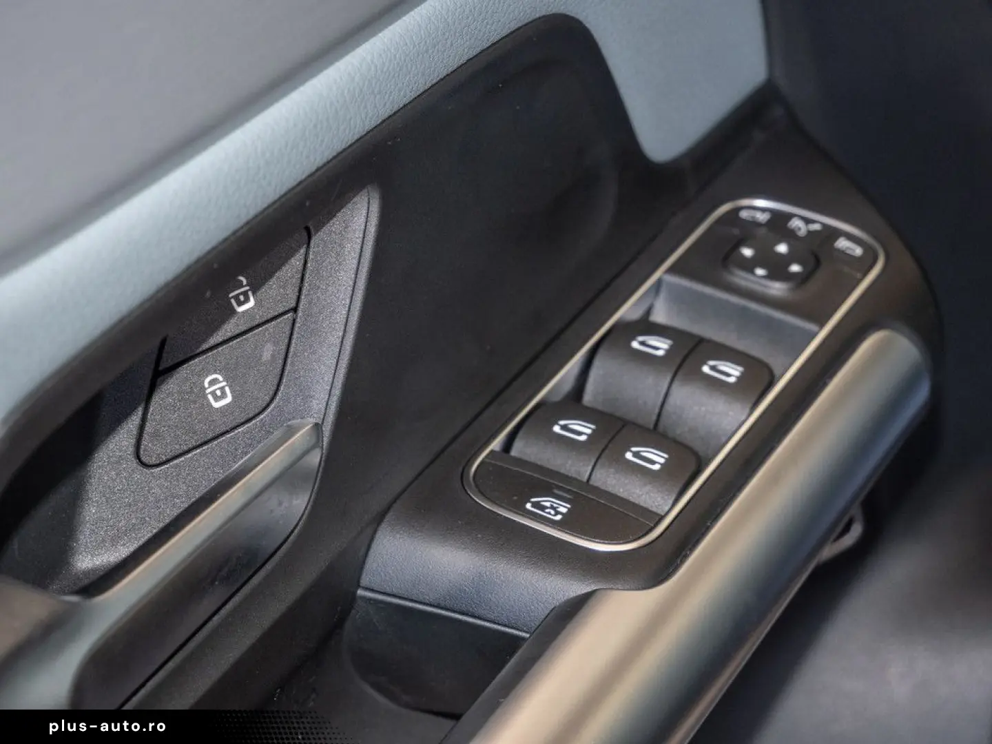 MERCEDES-BENZ GLA 220 d 4M