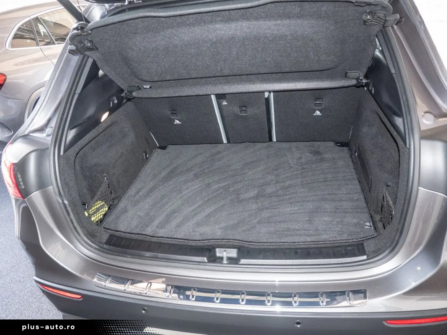 MERCEDES-BENZ GLA 220 d 4M