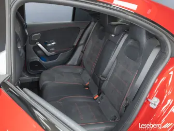 MERCEDES-BENZ CLA 200 Coupé AMG Multibeam Pano Burmester 360