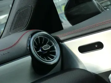 MERCEDES-BENZ CLA 200 AMG  Panorama R-Kamera MultiBe&hellip;