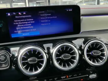 MERCEDES-BENZ CLA 200 AMG  Panorama R-Kamera MultiBe&hellip;