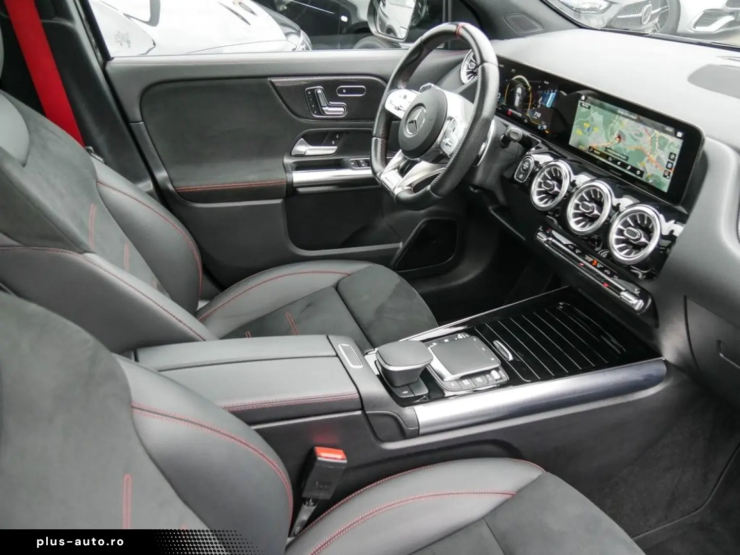 MERCEDES-BENZ GLA 35 AMG 4M AMG