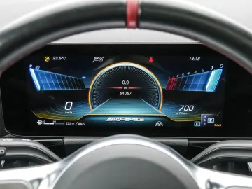 MERCEDES-BENZ GLA 35 AMG 4M AMG