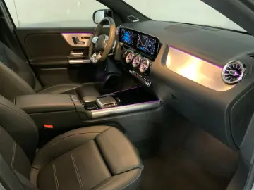 MERCEDES-BENZ GLA 45 S 4M AMG