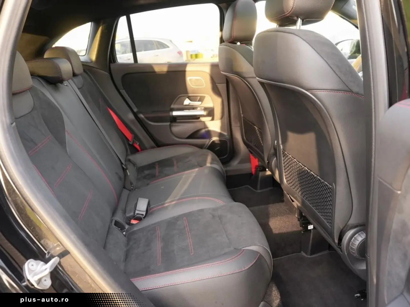 MERCEDES-BENZ GLA 35 AMG 4M