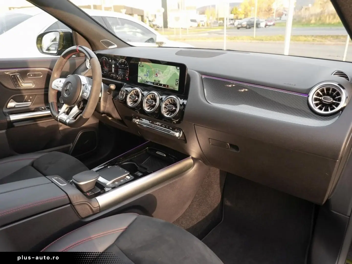 MERCEDES-BENZ GLA 35 AMG 4M