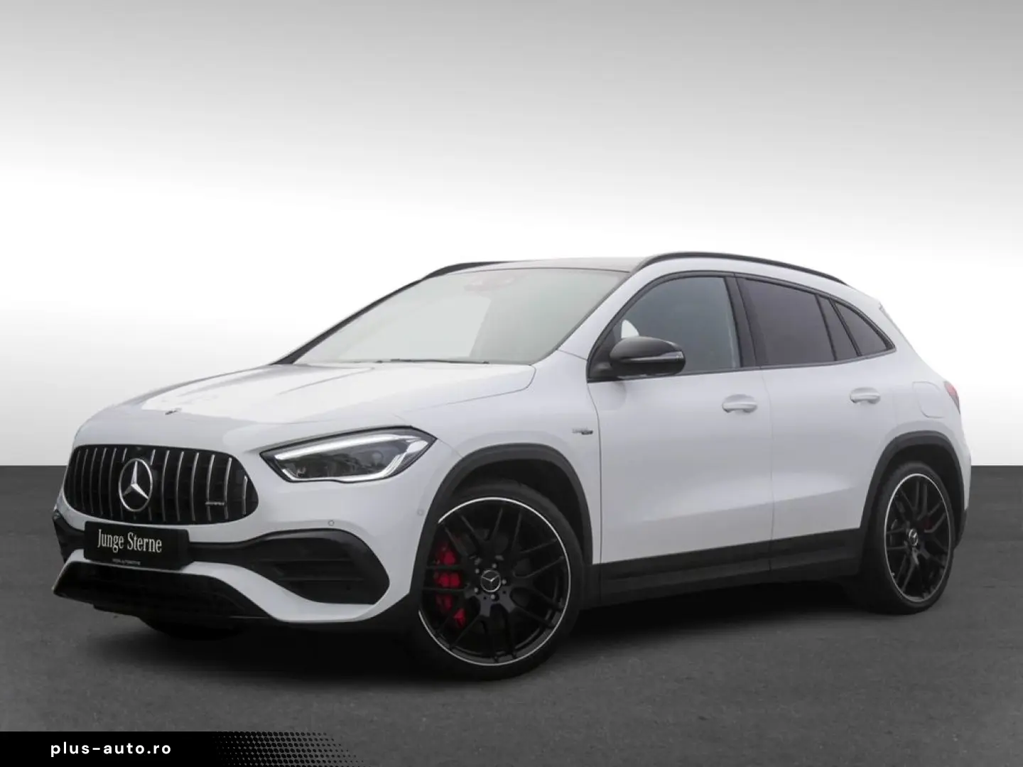 MERCEDES-BENZ AMG GLA