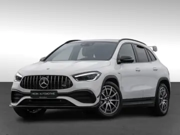 MERCEDES-BENZ GLA 35 AMG 4M