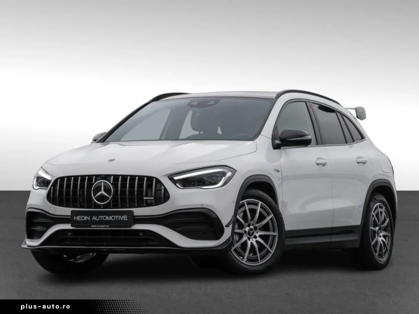 MERCEDES-BENZ GLA 35 AMG 4M