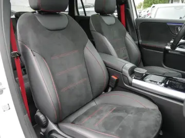 MERCEDES-BENZ GLA 35 AMG 4M