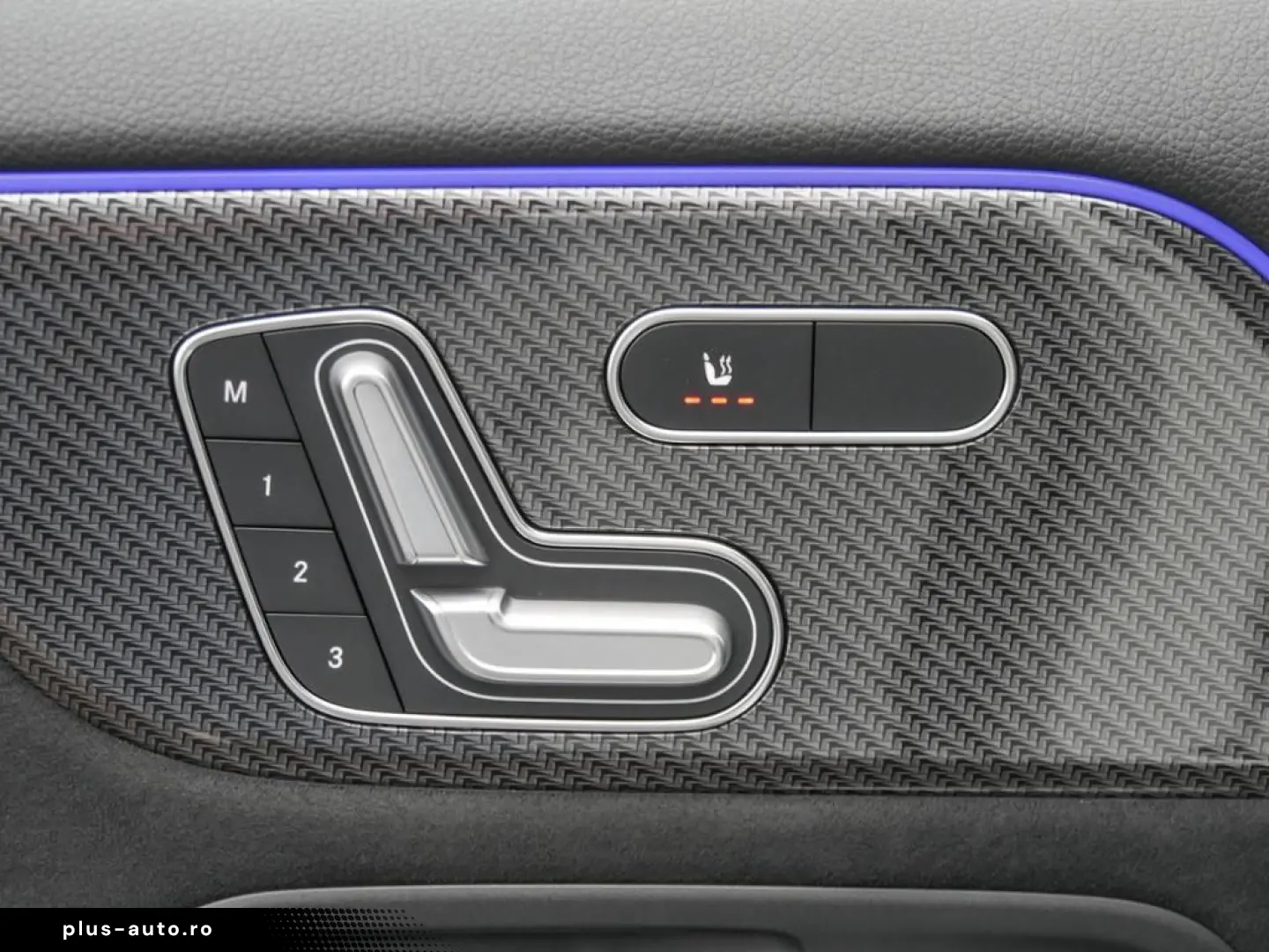 MERCEDES-BENZ GLA 35 AMG 4M