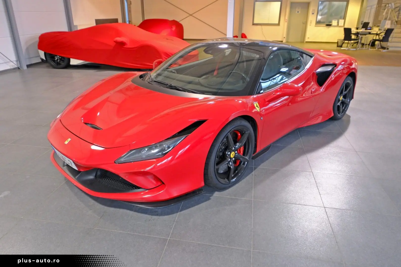 FERRARI F8 Tributo Carbon Camera Lift