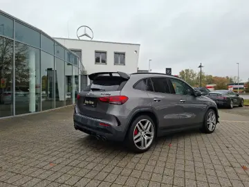 MERCEDES-BENZ GLA 45 S 4M
