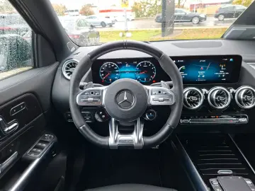 MERCEDES-BENZ GLA 45 S 4M