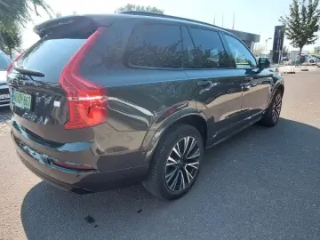VOLVO XC90 Ultra Dark Recharge Plug-In Hybrid AWD
