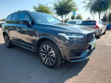 VOLVO XC90 Ultra Dark Recharge Plug-In Hybrid AWD