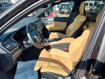 VOLVO XC90 Ultra Dark Recharge Plug-In Hybrid AWD