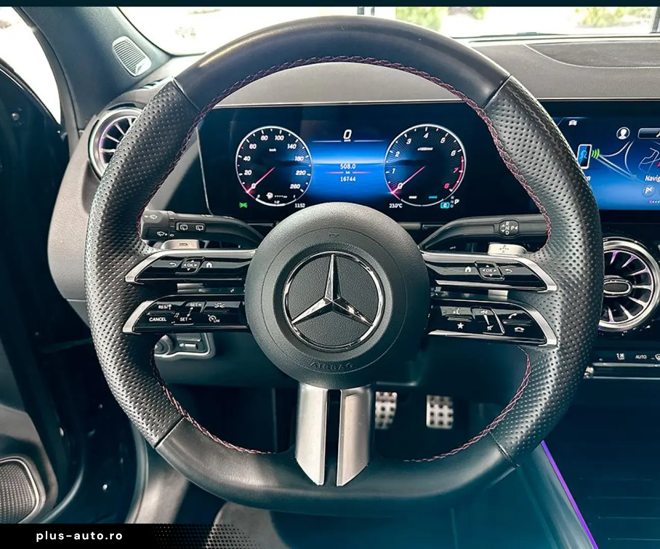 MERCEDES-BENZ GLA 220 4M AMG