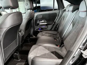 MERCEDES-BENZ GLA 220 4M AMG