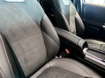 MERCEDES-BENZ GLA 220 4M AMG