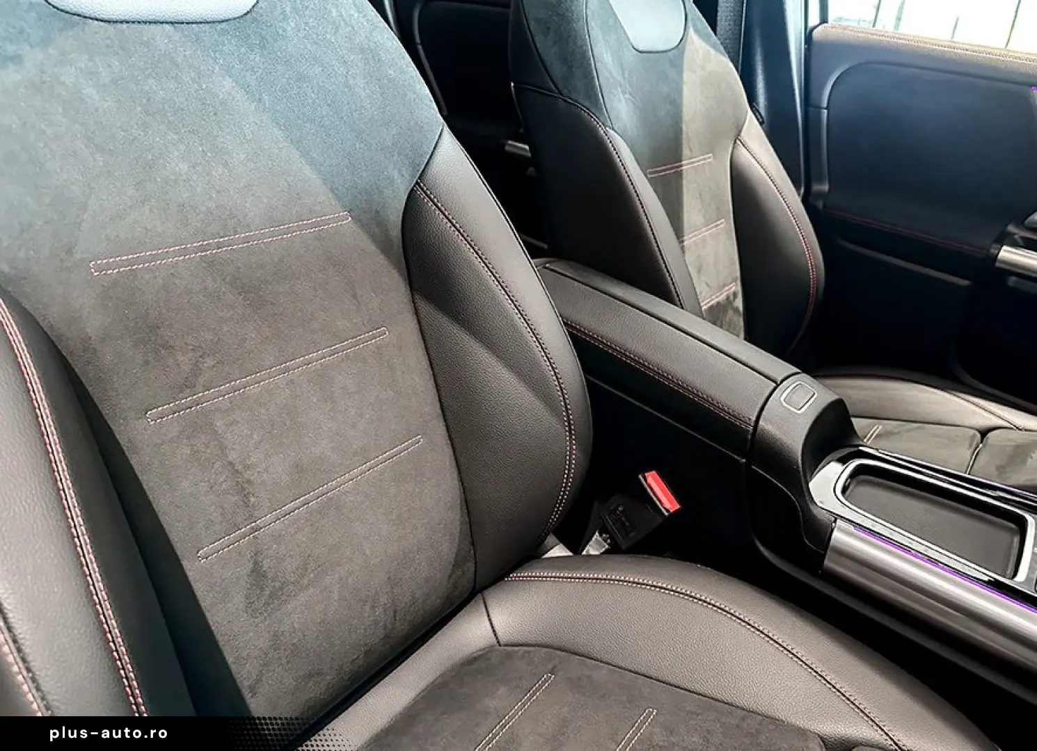 MERCEDES-BENZ GLA 220 4M AMG