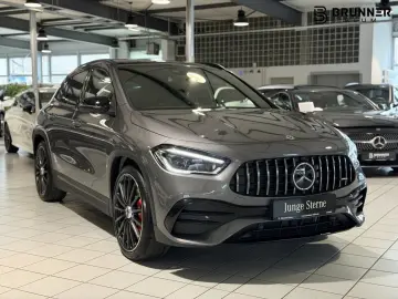 MERCEDES-BENZ GLA 35 4M
