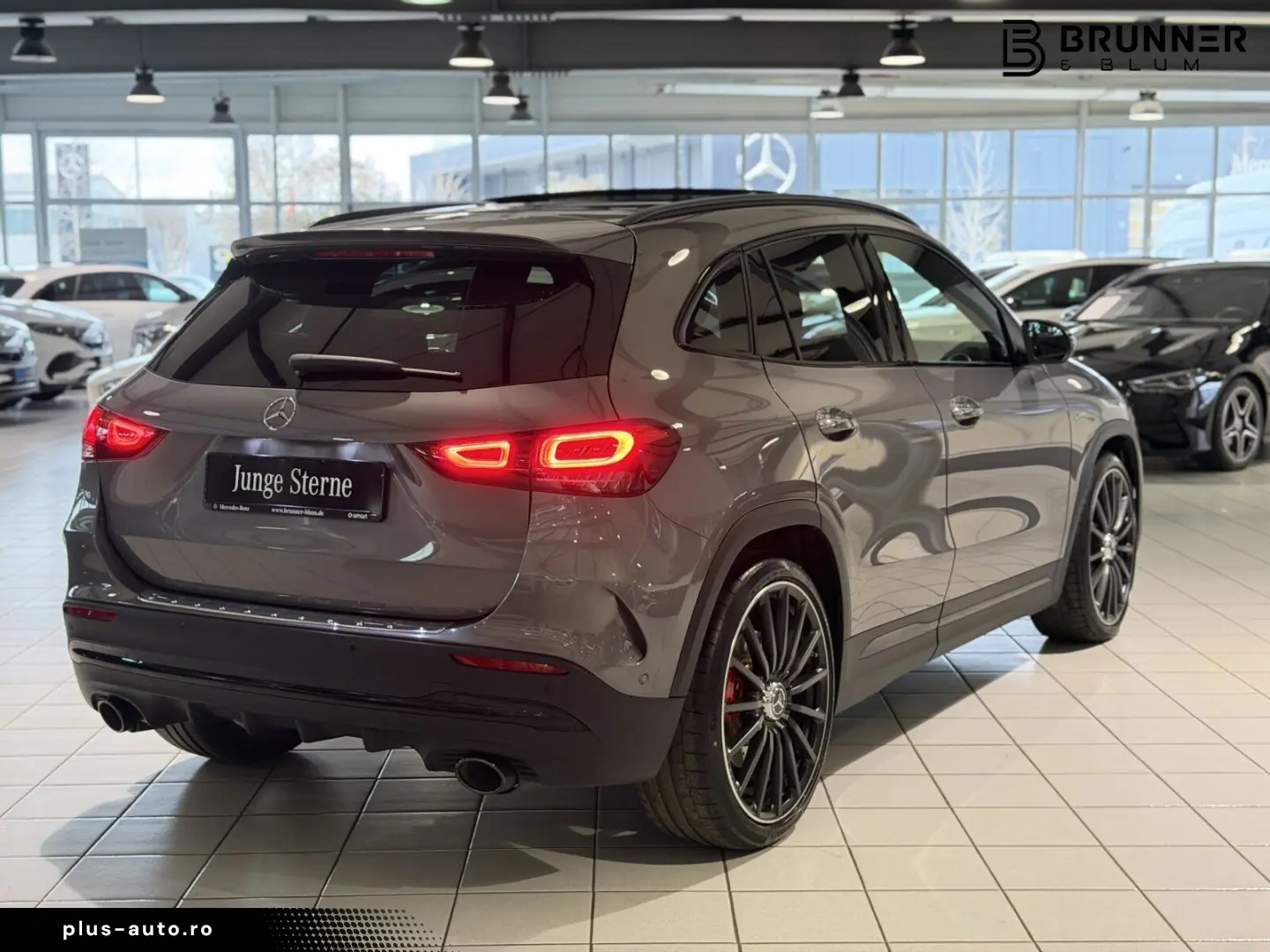 MERCEDES-BENZ GLA 35 4M