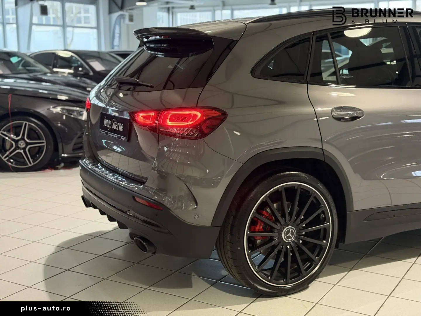 MERCEDES-BENZ GLA 35 4M